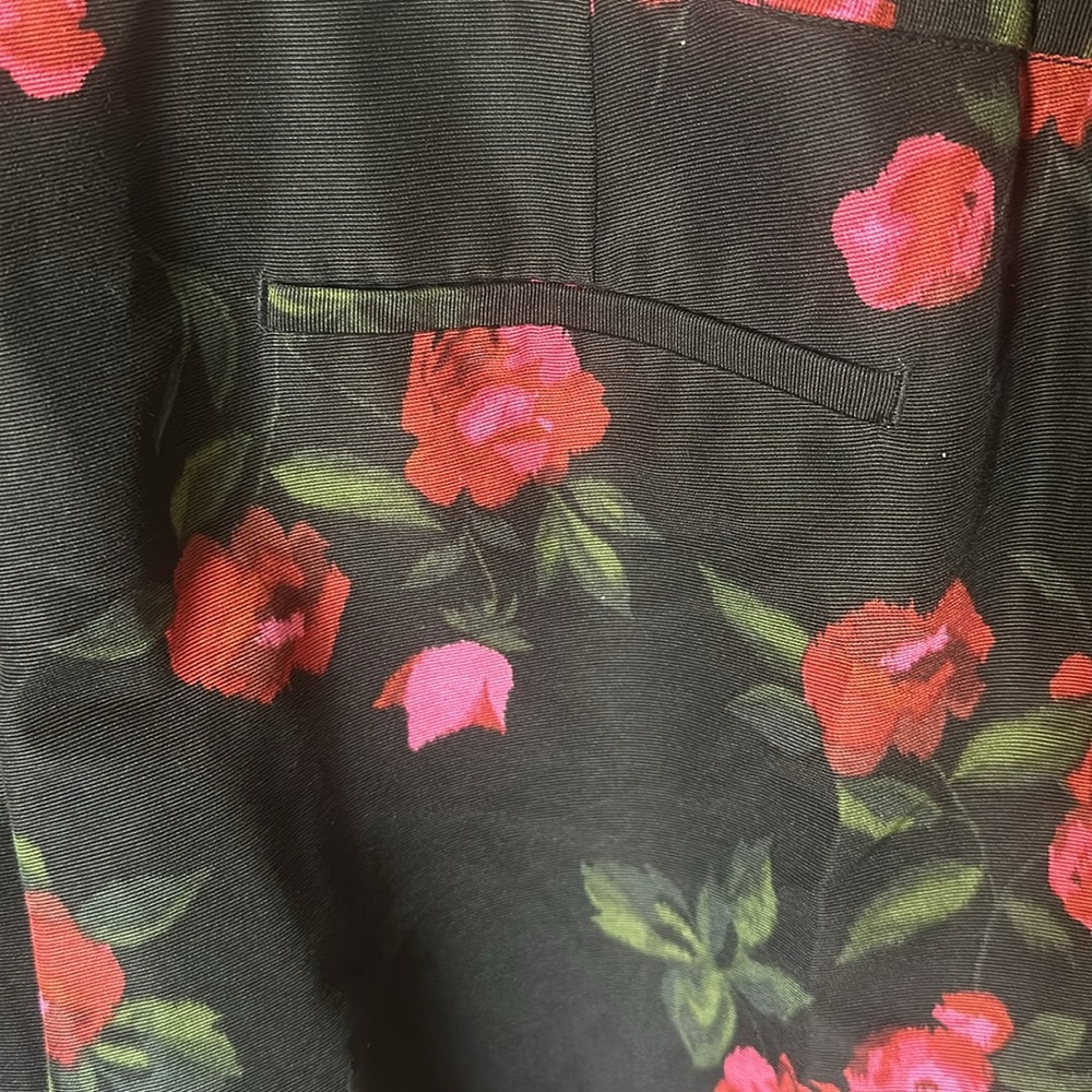 NEW Talbots Heritage Black/Red Floral Print Petite Ankle Pants Size 16W - Picture 7 of 8